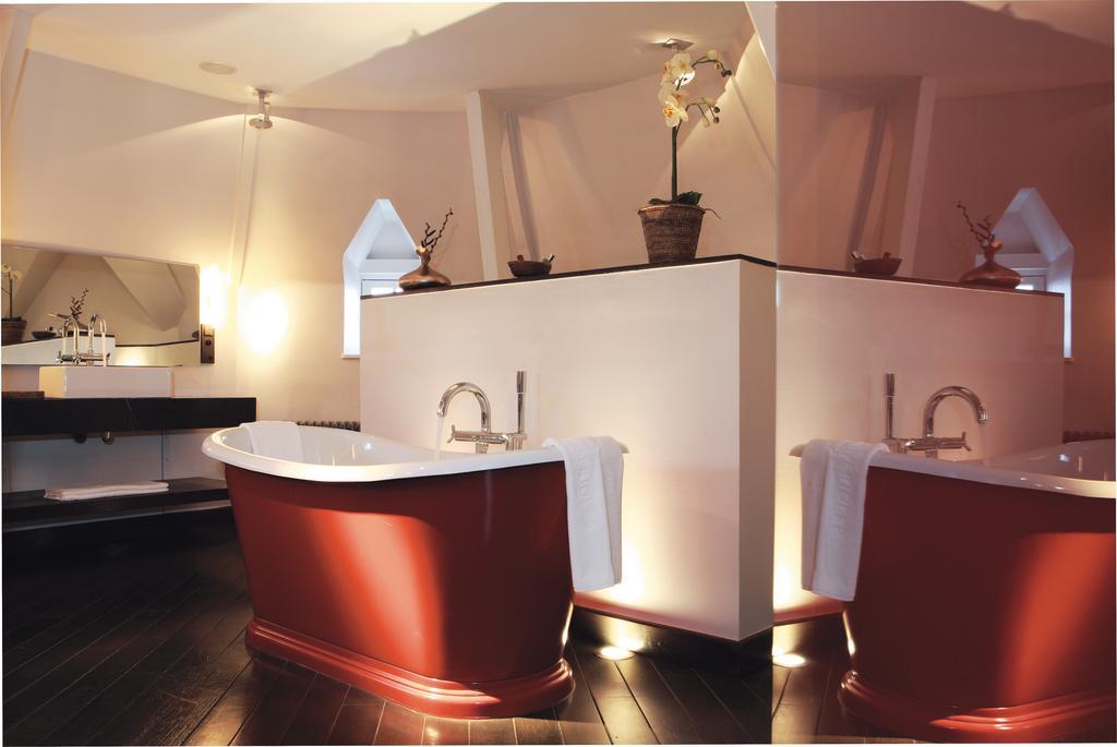 Manoir De Lebioles Otel Spa Oda fotoğraf